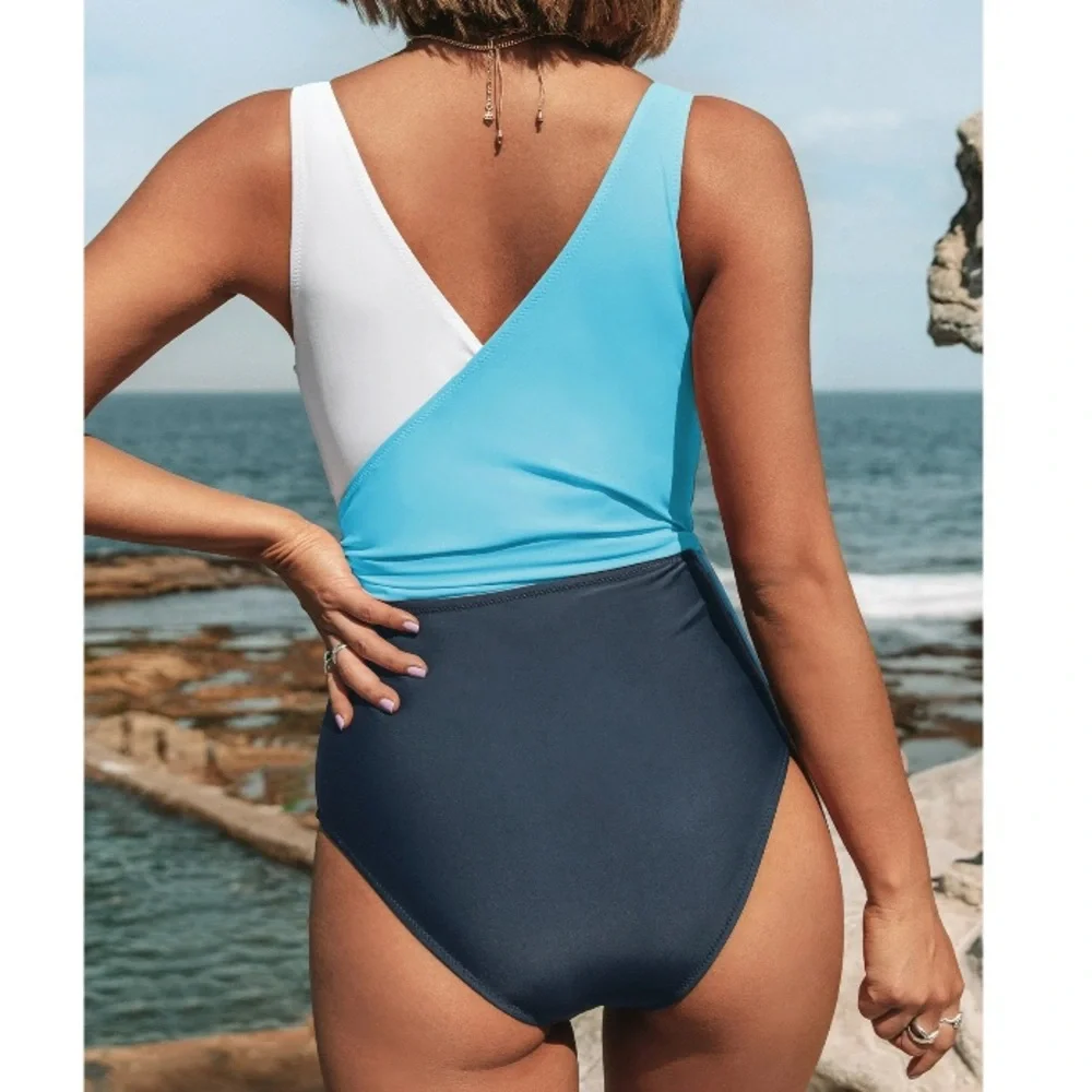 Cupshe Blue & white Color Block v neck one piece Swimsuit size Large - Picture 2 of 9